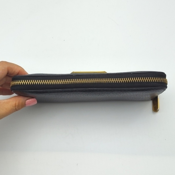 Marc By Marc Jacobs Leather Wallet - Picture 5 of 11